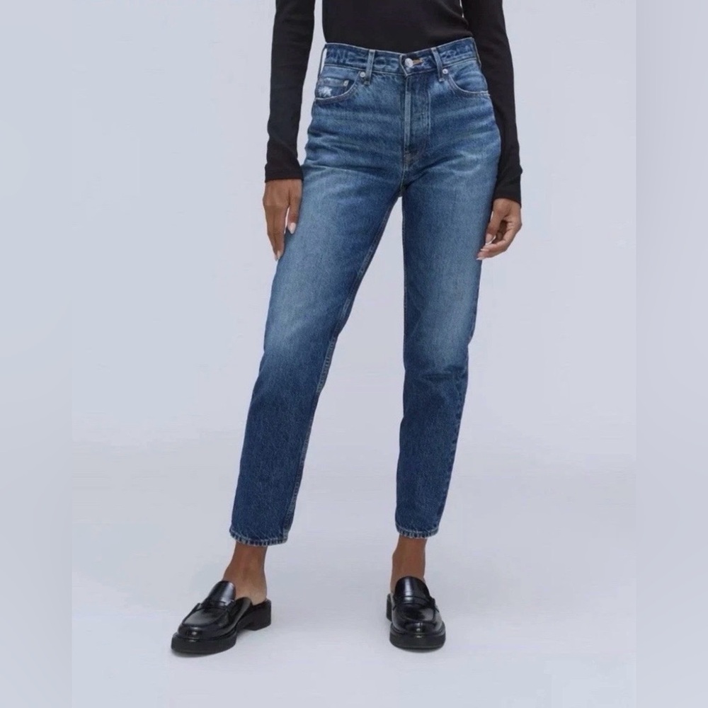 Everlane The Local 90’s Cheeky Straight Jean | Sz 33 with 29.5” inseam